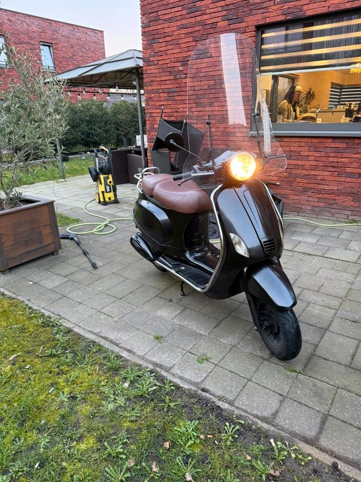 Scooter A klasse, Fietsen en Brommers, Scooters | Overige merken, Zo goed als nieuw, Klasse A (25 km/u), Benzine, Ophalen