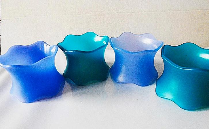 Tupperware ; ensemble de 4 ronds pour serviettes, Maison & Meubles, Cuisine| Tupperware, Neuf, Bleu, Enlèvement ou Envoi