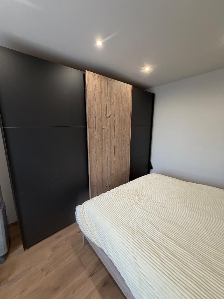 Garde robe 3 porte, Maison & Meubles, 200 cm ou plus, Comme neuf, Enlèvement, 200 cm ou plus