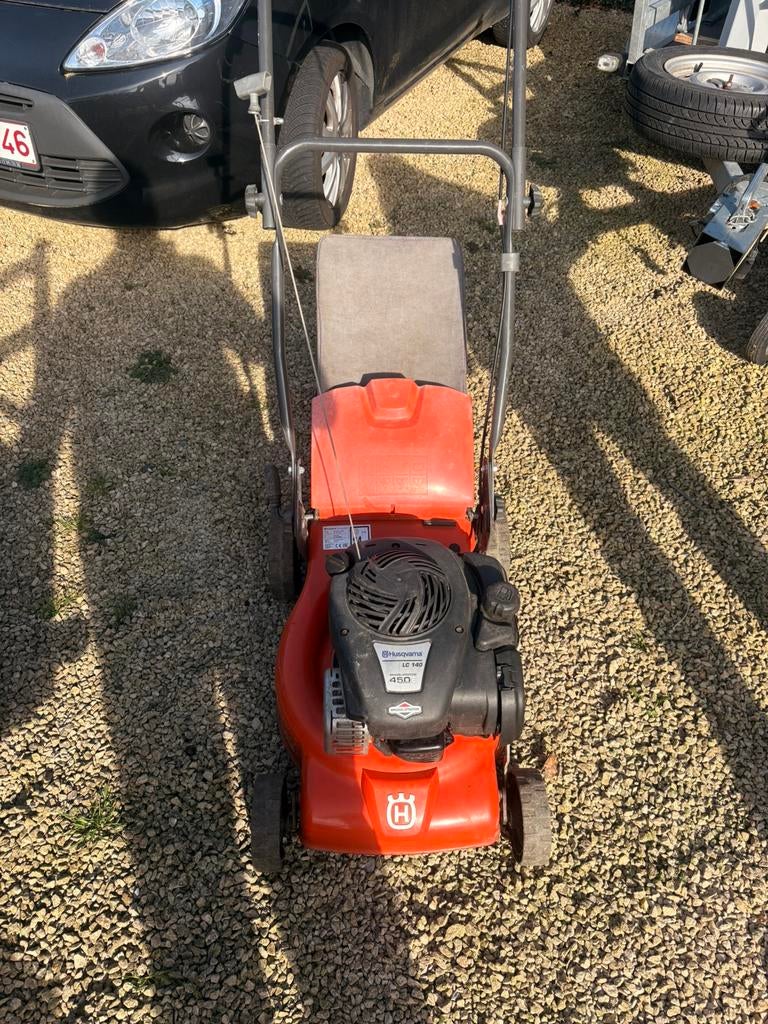 Grasmaaier husqvarna&yamaha, Tuin en Terras, Grasmaaiers, Zo goed als nieuw, Ophalen