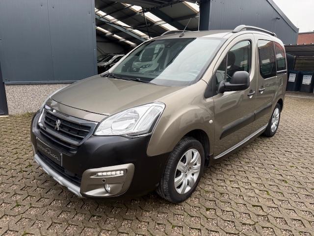 Peugeot Partner Benzine - XTR uitvoering, Auto's, Peugeot, Bedrijf, Te koop, Partner, Airconditioning, Bluetooth, Centrale vergrendeling