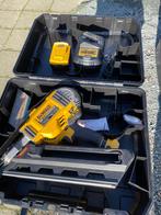 nagelpistool - nageltacker dewalt, Ophalen, Zo goed als nieuw