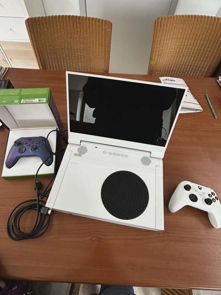 Xbox serie s + scherm + controller en afstandsbediening, Consoles de jeu & Jeux vidéo, Consoles de jeu | Xbox Series X & S, Enlèvement