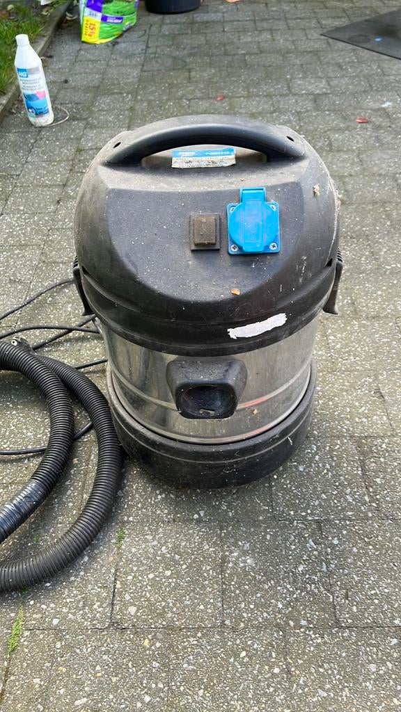 Garage stofzuiger, Ophalen, Zo goed als nieuw, Stofzuiger