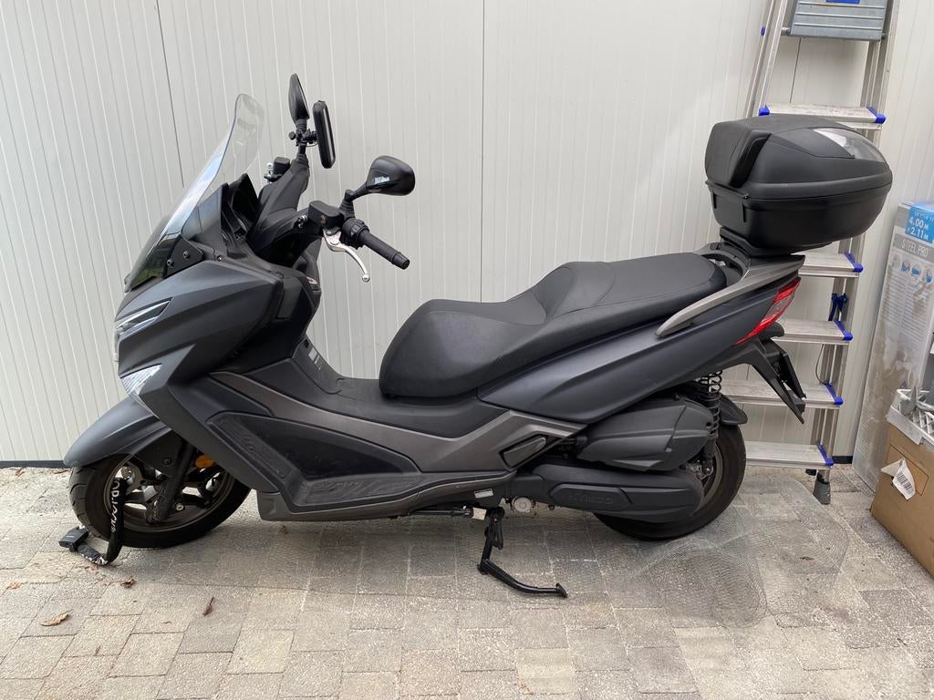 Kymco  125cc met weinig km en Arrows uitlaat, Motoren, Motoren | Yamaha, Sportuitlaat, Particulier, 125 cc, 11 kW of minder