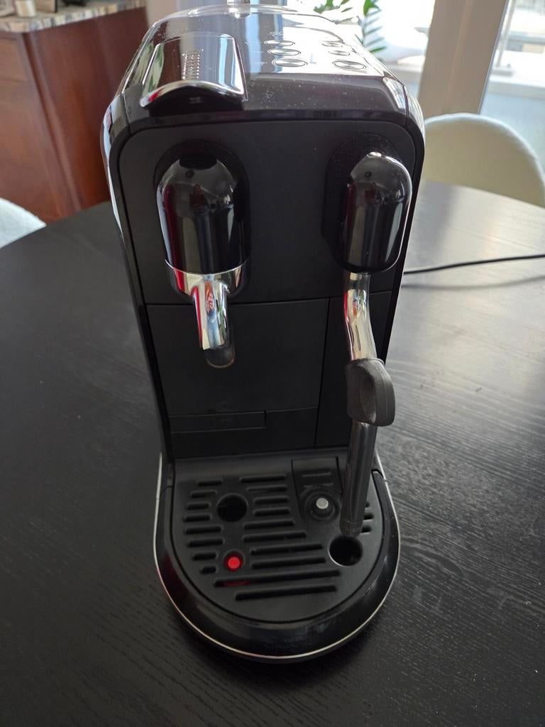 Nespresso Creativa Plus fonctionne mais pourrait être oublié, Enlèvement