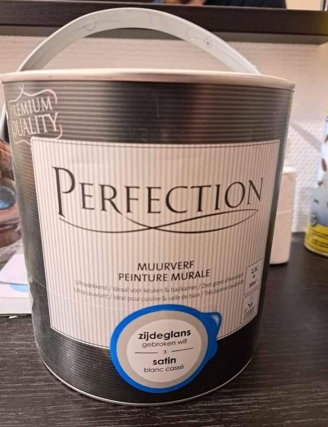 Peinture satin blanc cassé de la marque Perfection (2,5L), Enlèvement, Comme neuf, Blanc, Peinture