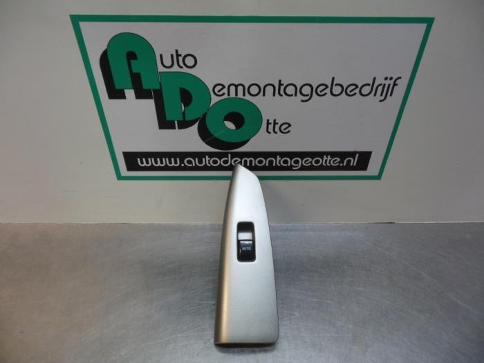 Elektrisch Raam Schakelaar van een Toyota Corolla Verso, Auto-onderdelen, Dashboard en Schakelaars, Toyota, Gebruikt, Ophalen of Verzenden