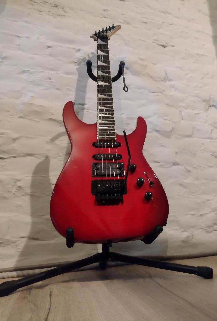 Jackson Soloist Pro gitaar (Made in Japan), Muziek en Instrumenten, Snaarinstrumenten | Gitaren | Elektrisch, Zo goed als nieuw