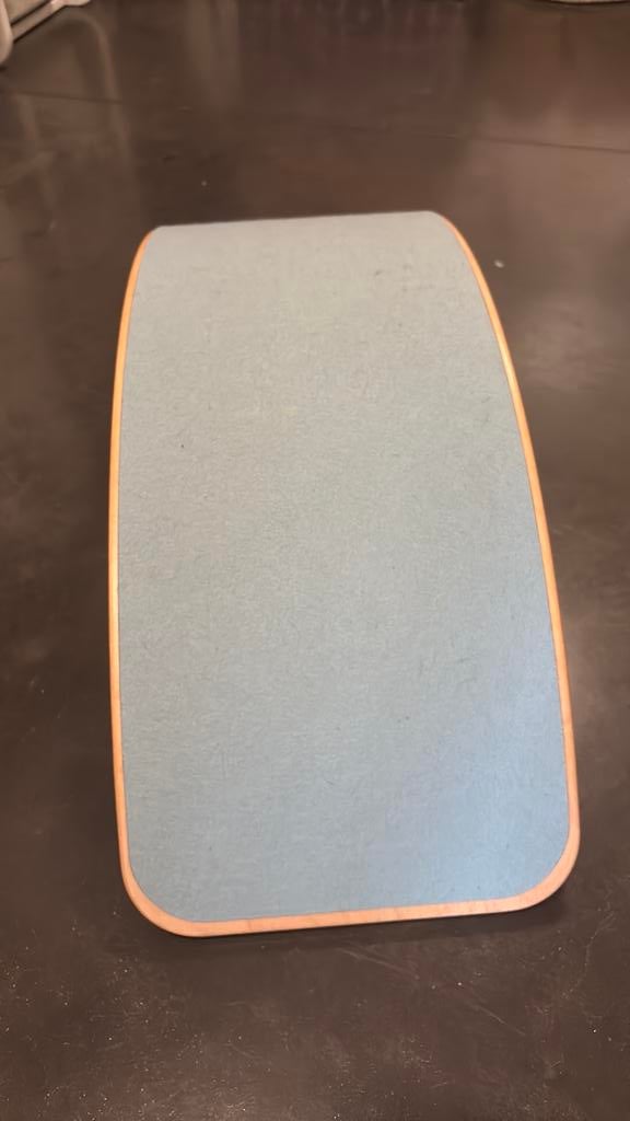 Wobbel original vilt, Ophalen, Zo goed als nieuw, Rij- of Hobbelspeelgoed