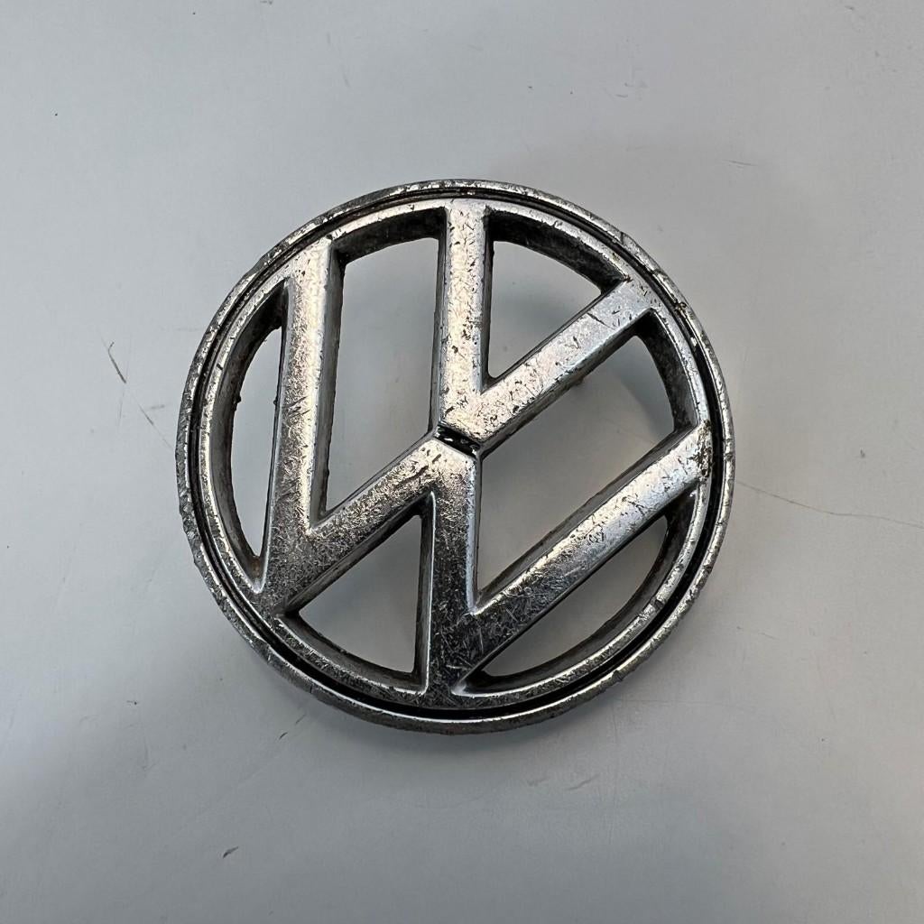 Emblème de nez VW Karmann Ghia, logo type 34, Autos : Divers, Accessoires de voiture, Utilisé, Enlèvement ou Envoi
