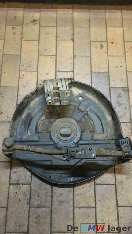 Reservewiel houder BMW 3 serie E46 Compact 51718253590, Gebruikt, Ophalen of Verzenden, BMW, BMW