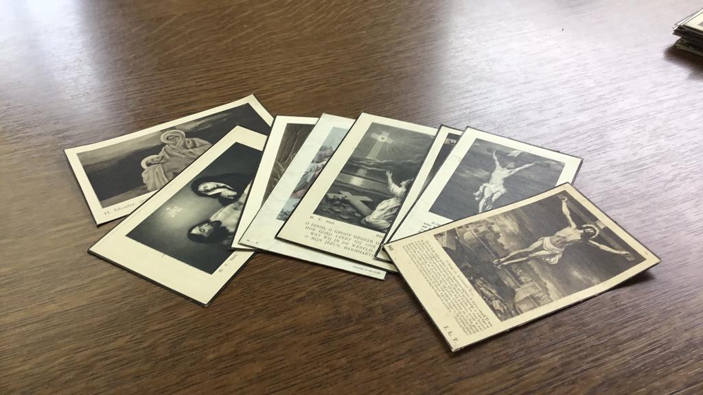 8 tal doodsprentjes belsele jaar 1800, Verzamelen, Bidprentjes en Rouwkaarten, Ophalen