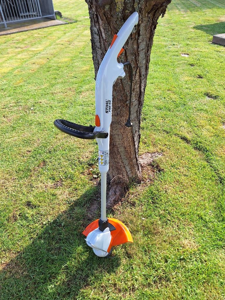 Coupe-herbe Stihl FSE 52., Jardin & Terrasse, Enlèvement, Comme neuf