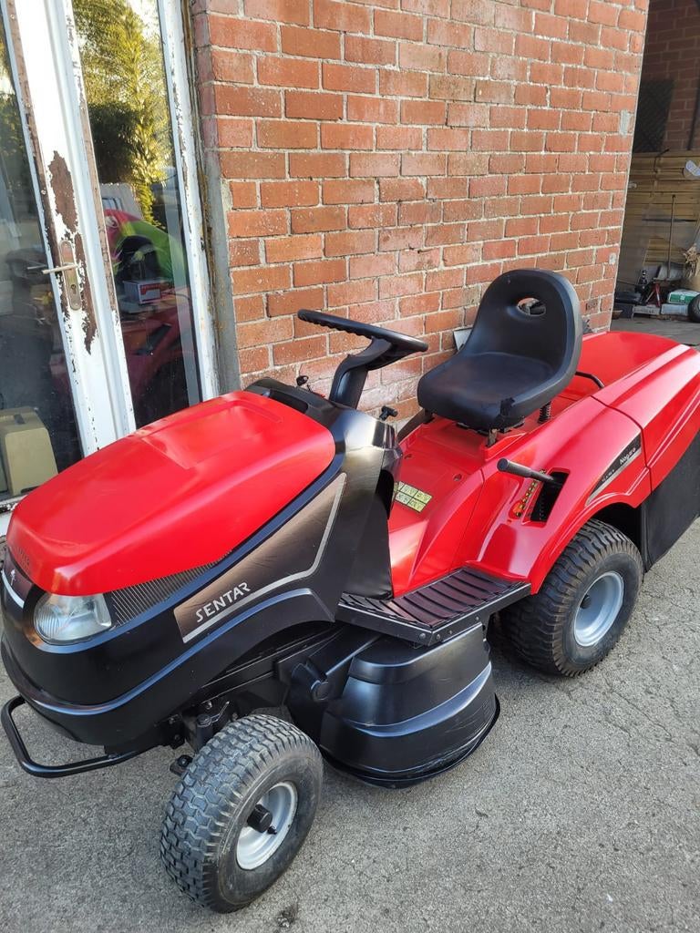 Tracteur tondeuse autoportée hydrostatique Sentar, Démarrage électrique