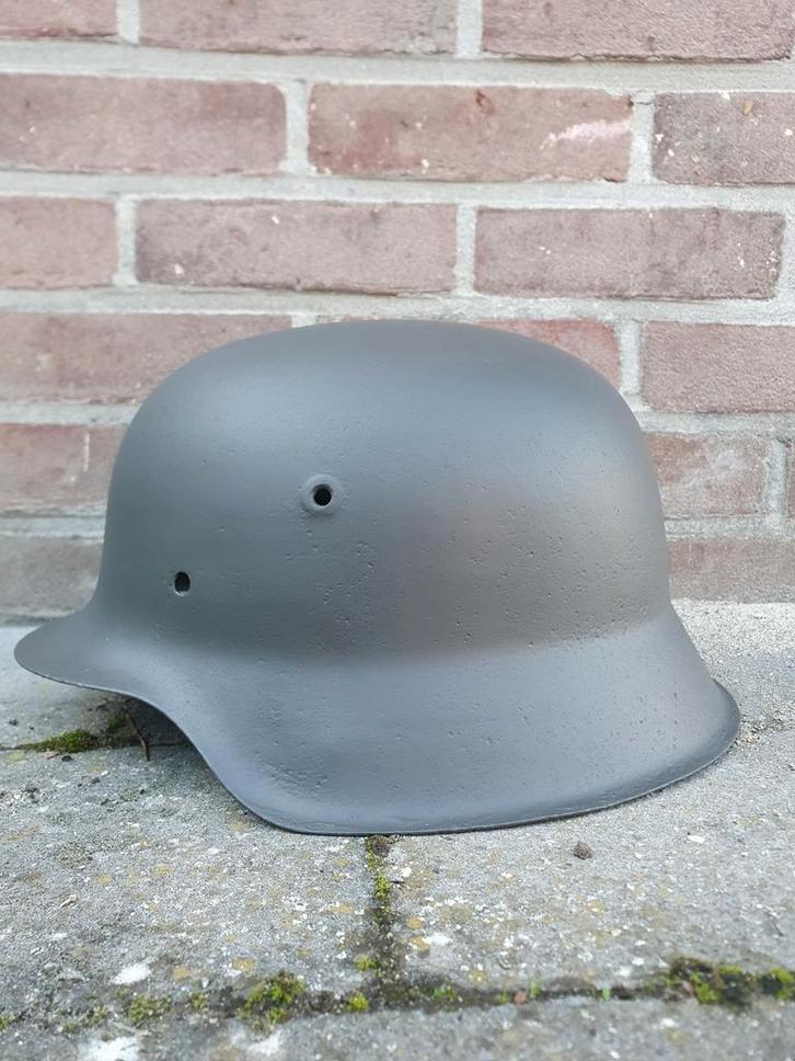 M42 duitse helm, Verzamelen, Militaria | Algemeen, Ophalen of Verzenden