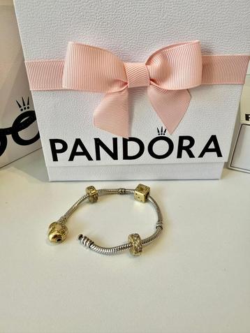 Pandora armband (zilver met gouden slotje) originele bagels beschikbaar voor biedingen