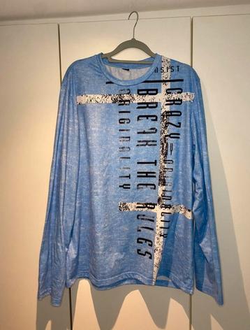 Blauwe Long Sleeve met print beschikbaar voor biedingen