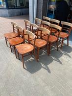 12 Houten café stoelen, Ophalen, Gebruikt