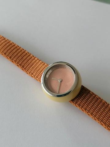 Tamawa horloge design  beschikbaar voor biedingen