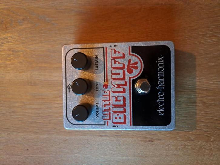 Electro harmonix little big muff, Muziek en Instrumenten, Effecten, Zo goed als nieuw, Ophalen of Verzenden