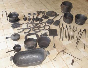 Un lot de divers articles anciens en fonte/fer  beschikbaar voor biedingen