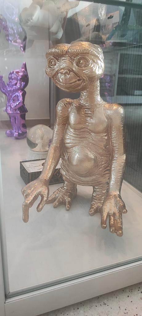 E.T. in Goud maar een exemplaar, Antiek en Kunst, Kunst | Designobjecten, Ophalen of Verzenden