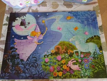 Djeco puzzel eenhoorn en fee beschikbaar voor biedingen