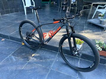 Trek procaliber 9.7 Carbon large xt12 en upgrades beschikbaar voor biedingen