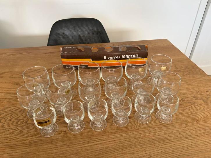 18-delig glasservies Luminarc, jaren '70, Antiek en Kunst, Antiek | Glaswerk en Kristal, Ophalen of Verzenden