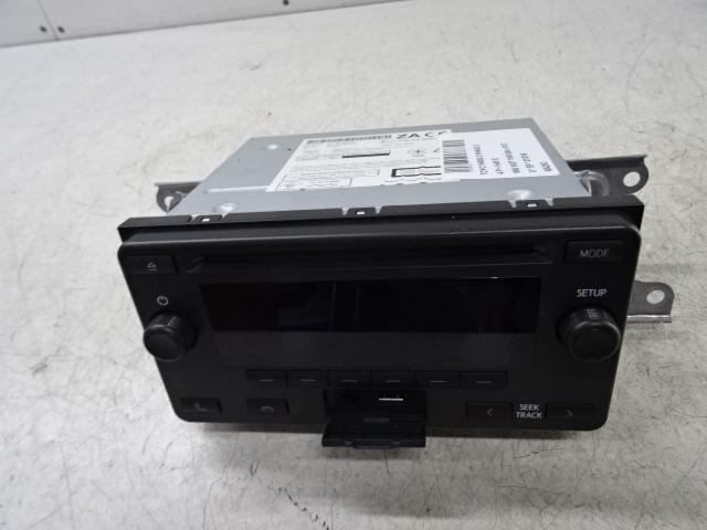 RADIO Toyota Yaris III (P13) (01-2010/09-2020) (861200DC20), Auto-onderdelen, Overige Auto-onderdelen, Toyota, Gebruikt