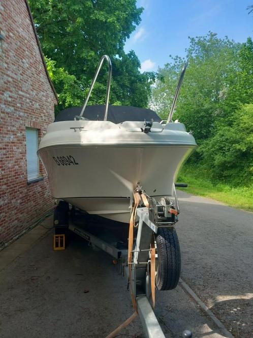 Quicksilver motorboot, Watersport en Boten, Motorboten en Motorjachten, Gebruikt, Polyester, Tot 6 meter, Benzine, Binnenboordmotor