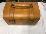 Vintage beautycase, Handtassen en Accessoires, Beautycases, Gebruikt, Softcase, Beige, Met spiegeltje(s)