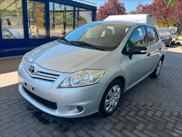 Toyata Auris 1.3 b  44000 km  2010, Auto's, Toyota, Euro 5, Stof, 1329 cc, Bedrijf