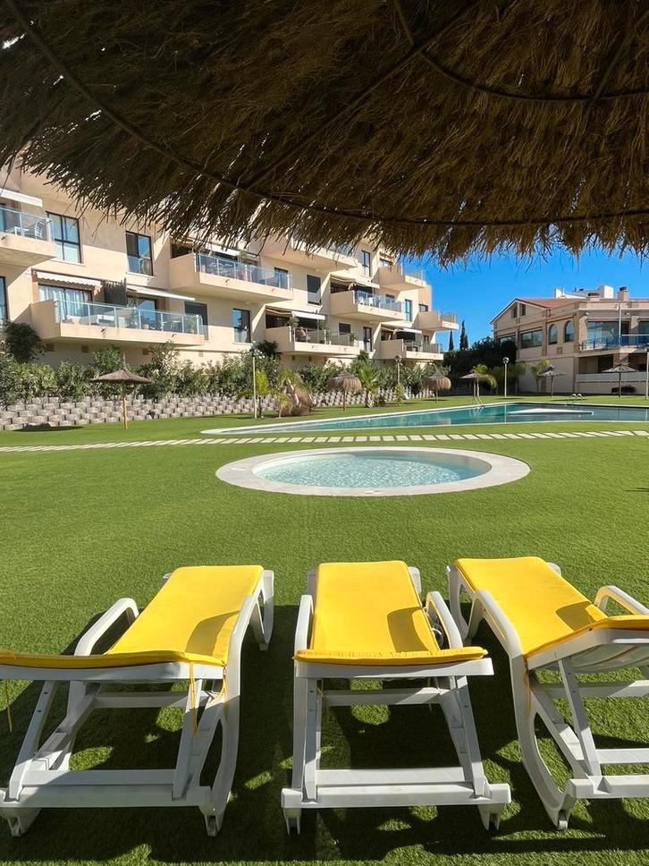 Feestdagen onder de Spaanse zon?, Vakantie, Vakantiehuizen | Spanje, Costa Blanca, Appartement, Overige, Aan zee, 2 slaapkamers