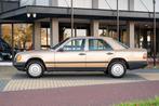 Mercedes-Benz 200-serie 230 E (W124) (bj 1987), Auto's, 4 deurs, Stof, Zwart, Overige kleuren