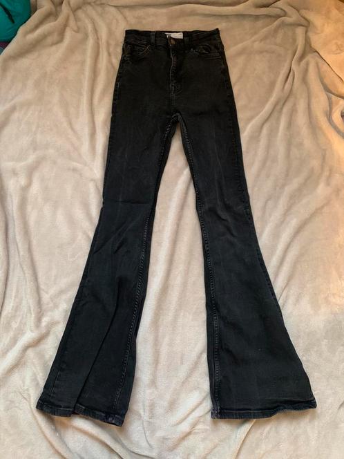 Materiaal: denim Merk: Bershka, Kleding | Dames, Spijkerbroeken en Jeans, Zo goed als nieuw, Ophalen