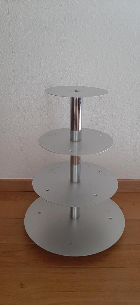 Taartenstandaard, 4 etages in aluminium, Huis en Inrichting, Keuken | Keukenbenodigdheden, Zo goed als nieuw, Ophalen of Verzenden