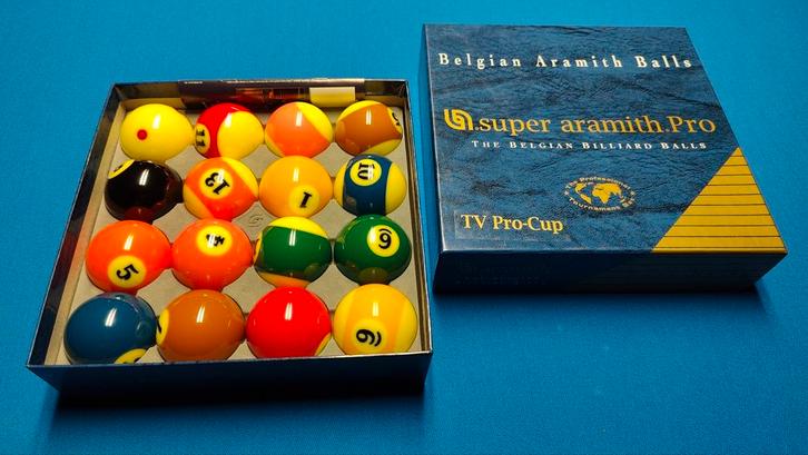 Poolballen, Sport en Fitness, Biljarten en Poolen, Zo goed als nieuw, Ophalen of Verzenden