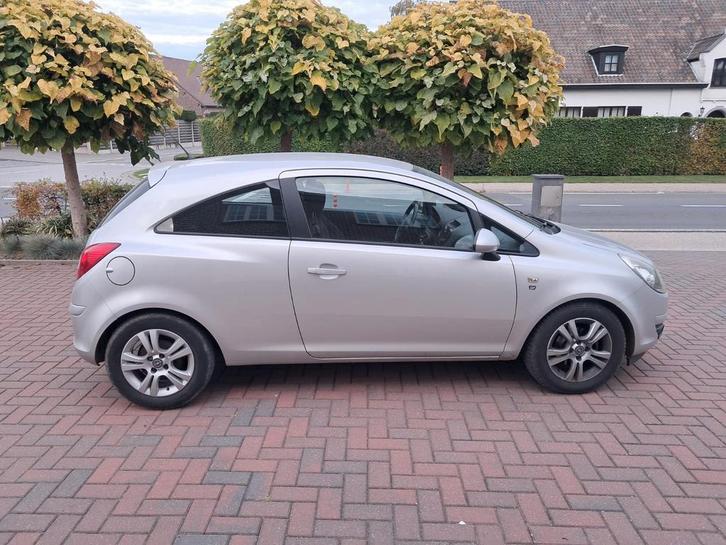 Opel corsa 1.2 diesel, Auto's, Opel, Particulier, Corsa, Diesel, Euro 4, Coupé, 3 deurs, Handgeschakeld, Zilver of Grijs, Stof