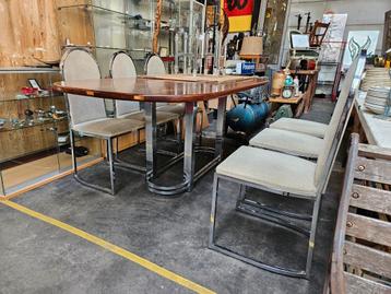 Table design années 70-80 avec 6 chaises belgochrome