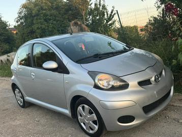 Toyota Aygo 1.0i //CLIM//PROPRE//CT OK//A SAISIR beschikbaar voor biedingen