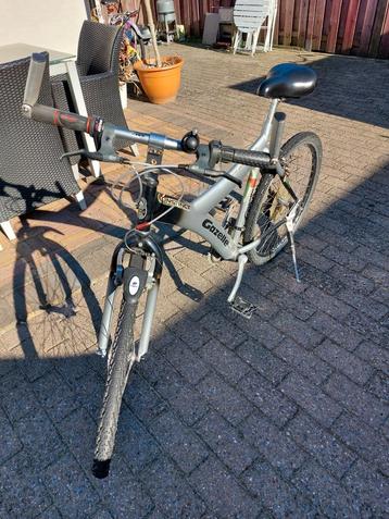 Een Gazelle 26 inch  kader 51cm met 21 versnellingen 