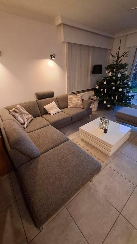 Canapé d'angle H&H avec son ottomane, Maison & Meubles, Canapés | Coins salons complets