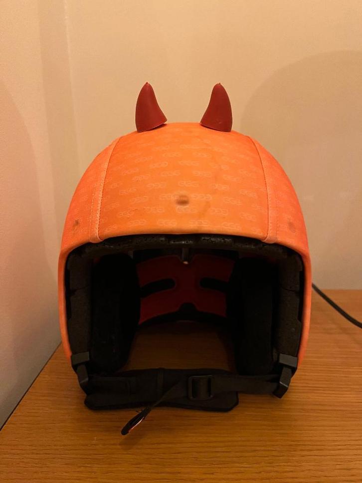 Egg skihelm kind perfecte staat, Fietsen en Brommers, Fietsaccessoires | Fietshelmen, Zo goed als nieuw, Jongen of Meisje, Ophalen of Verzenden