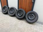 4 Winterbanden op velg van Golf 6 - 195/65 R15, Ophalen, Winterbanden, Velg(en)