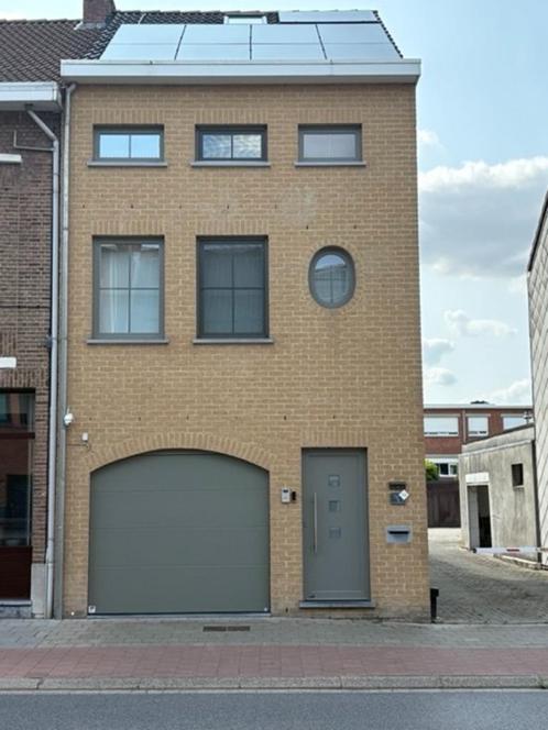 Huis te koop, Immo, Huizen en Appartementen te koop, Antwerpen (stad), tot 200 m², Hoekwoning, A
