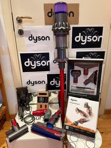 Dyson V11 Animal Pro en parfait état avec tous ses accesso, Electroménager, Aspirateur, Réservoir, Comme neuf, Enlèvement