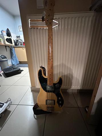 Fender Modern Player Telecaster Bass beschikbaar voor biedingen