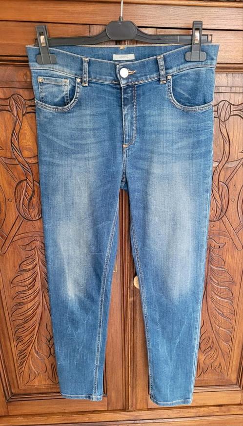 Afgewassen jeansbroek merk Kocca, W30, lgt zie detail aub, Kleding | Dames, Spijkerbroeken en Jeans, Zo goed als nieuw, Blauw